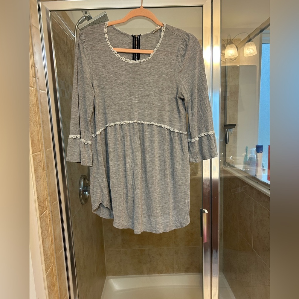 POL Gray Tunic Top with Lace Trim